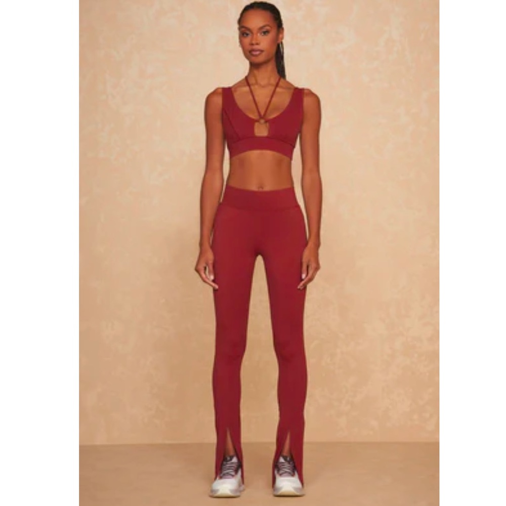NWT, Noli Top, Size M, Merlot Color - Picture 2 of 6